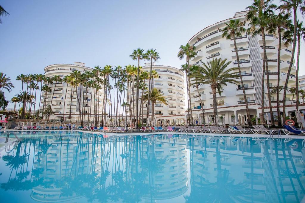 Oferta Nochevieja en Hotel Servatur Waikiki