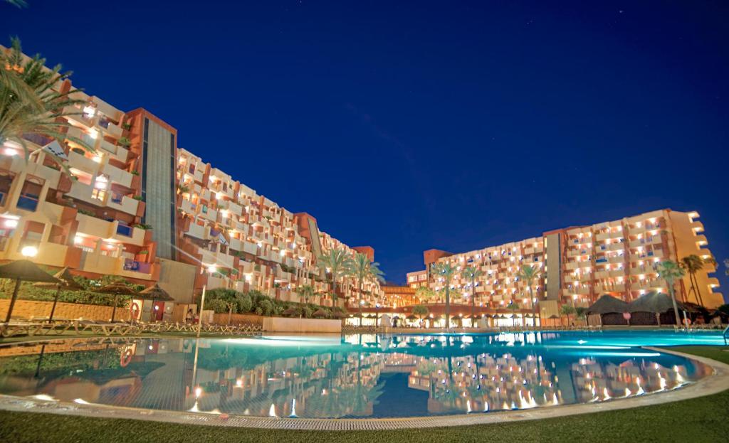 Oferta Nochevieja Hotel Holiday World Resort