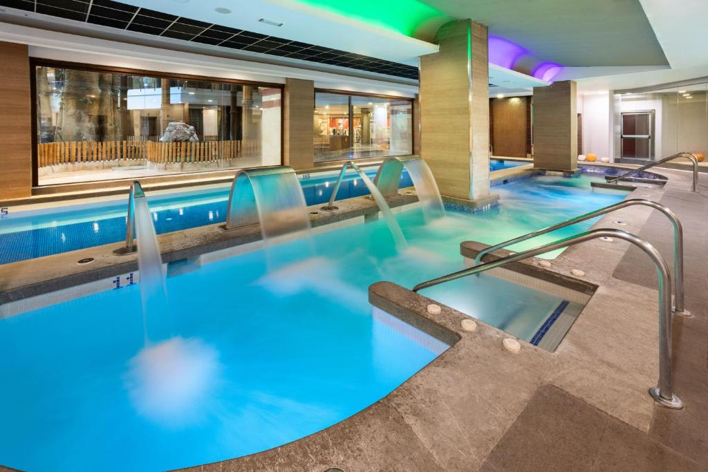 Oferta Nochevieja en Hotel Holiday Polynesia 4*